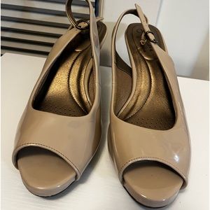 LifeStride small heels size 9